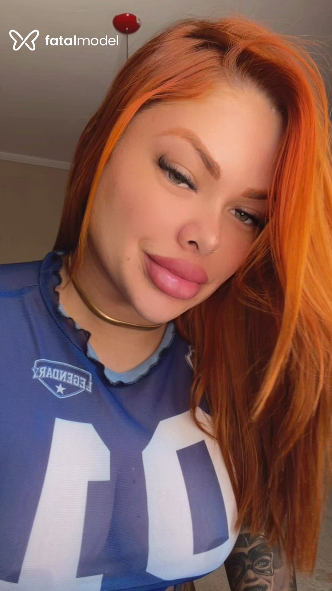 Acompanhante mulher ruiva (o) de olhos verdes - Ana Alice