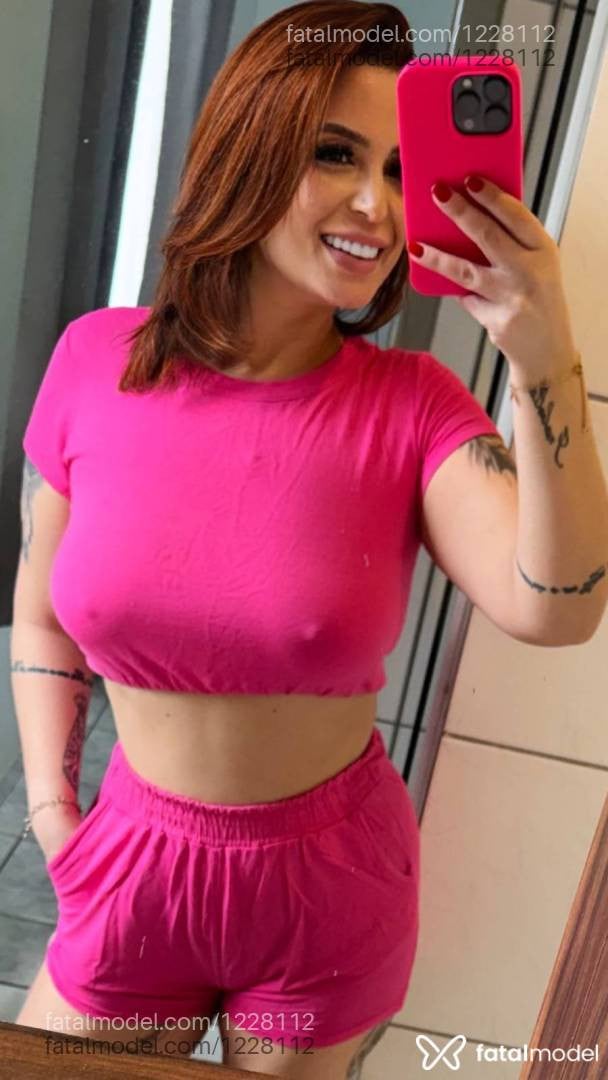 Acompanhante mulher com cabelo castanho de olhos castanhos - Patrícia Oliveira