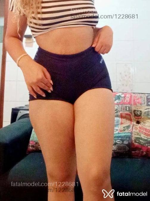 Acompanhante mulher loira (o) de olhos mel em Guaíba Acompanhante mulher loira (o) de olhos mel em Guaíba - ALEXIA