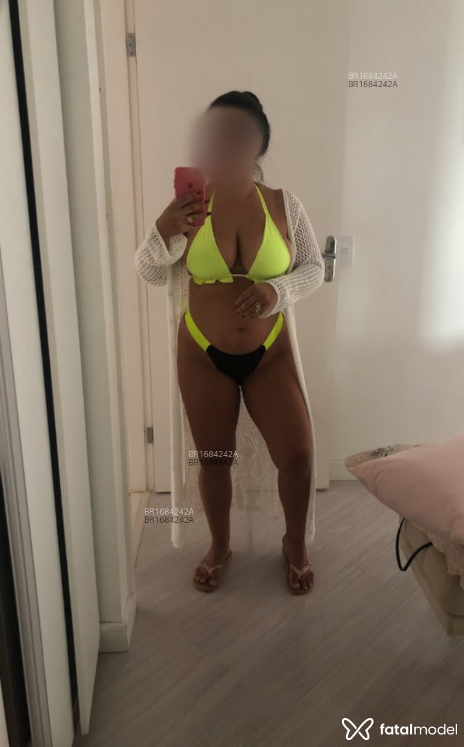 Acompanhante mulher com cabelo castanho de olhos pretos em Patos Acompanhante mulher com cabelo castanho de olhos pretos em Patos - Cacau
