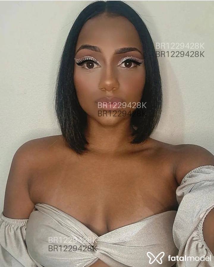 Acompanhante mulher morena (o) de olhos castanhos em Goiânia - Laura turner