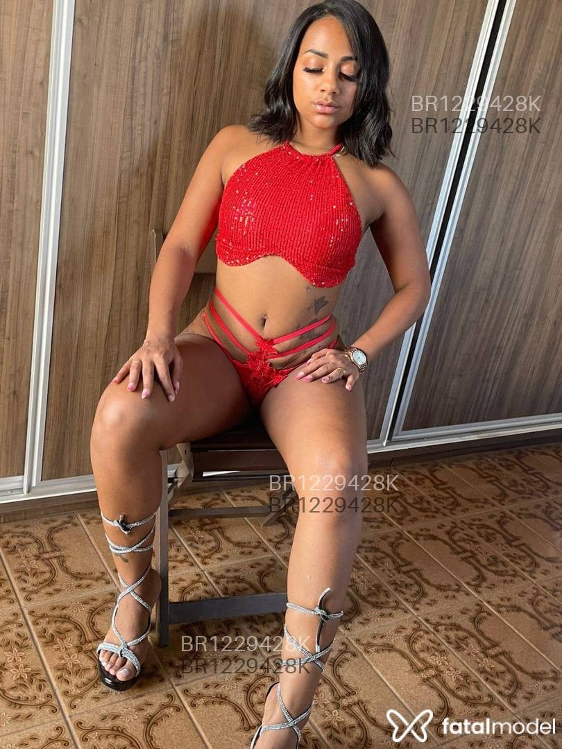 Acompanhante mulher morena (o) de olhos castanhos em Goiânia - Laura turner