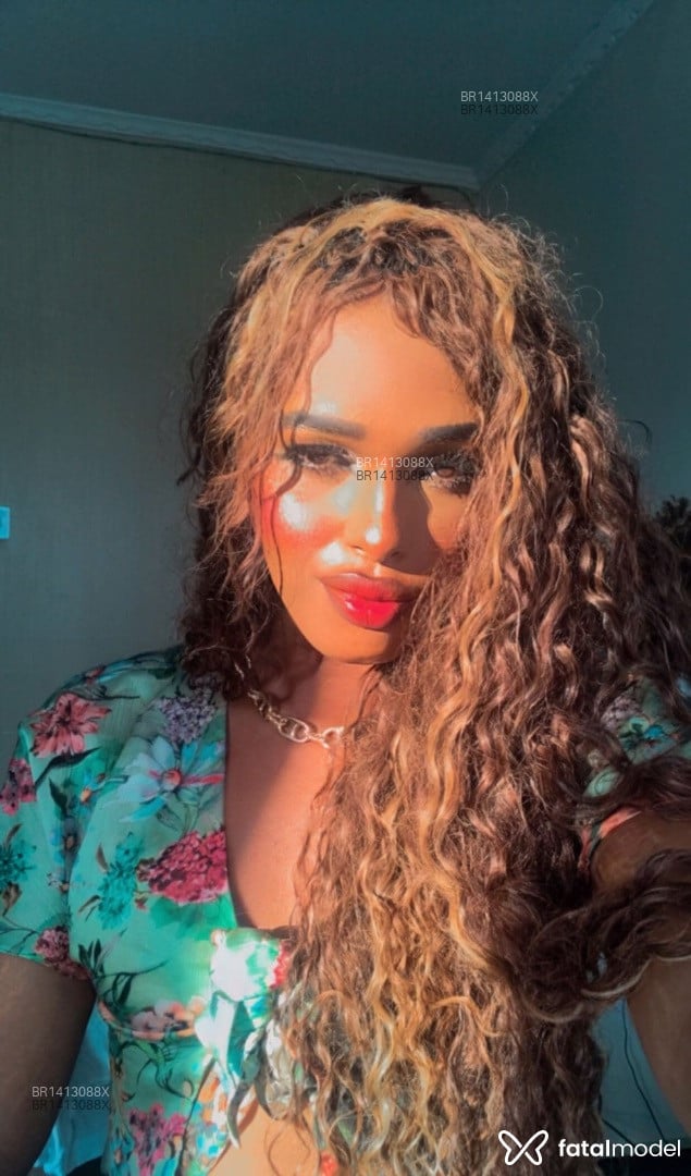 Acompanhante mulher trans morena (o) de olhos mel em São Paulo - Amanda Berbel