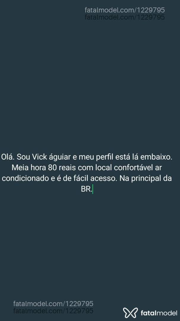 Acompanhante mulher morena (o) de olhos castanhos - Vick Aguiár
