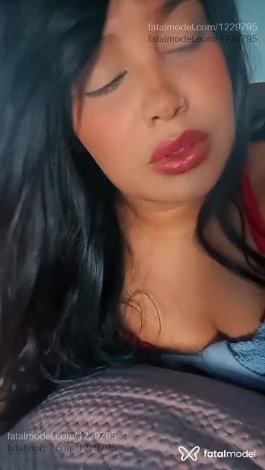 Acompanhante mulher morena (o) de olhos castanhos em Teófilo Otoni - Vick Aguiár