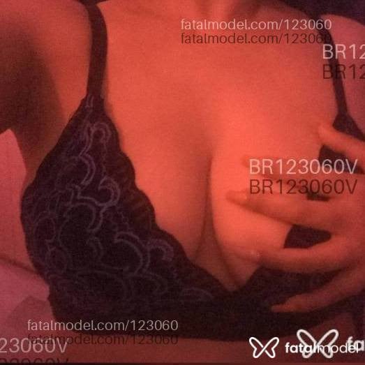 Acompanhante mulher com cabelo castanho de olhos castanhos em Governador Valadares - Isadora Pacheco