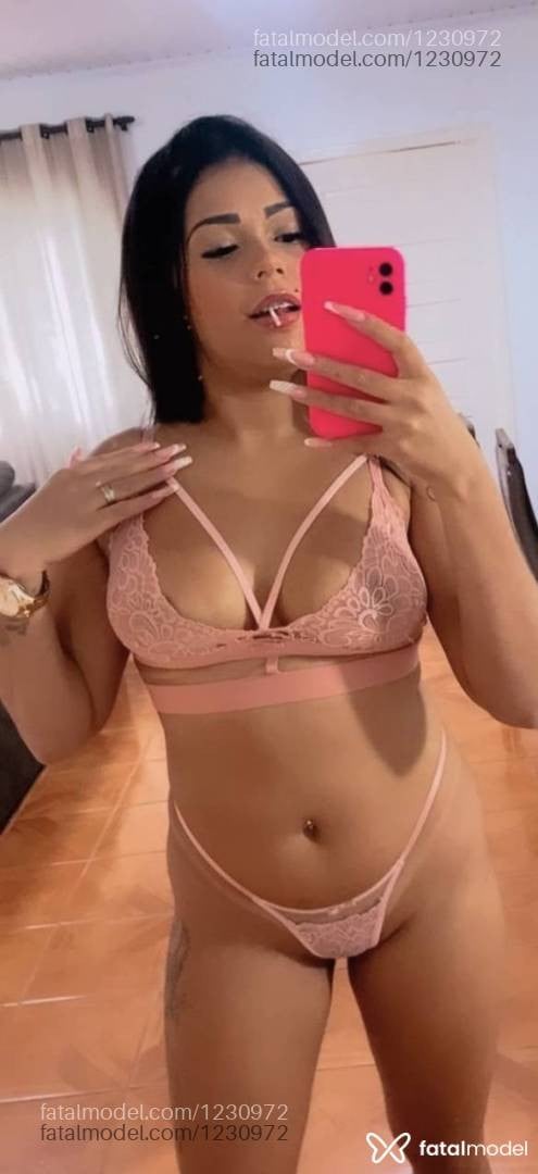 Acompanhante mulher morena (o) de olhos castanhos - Beatriz