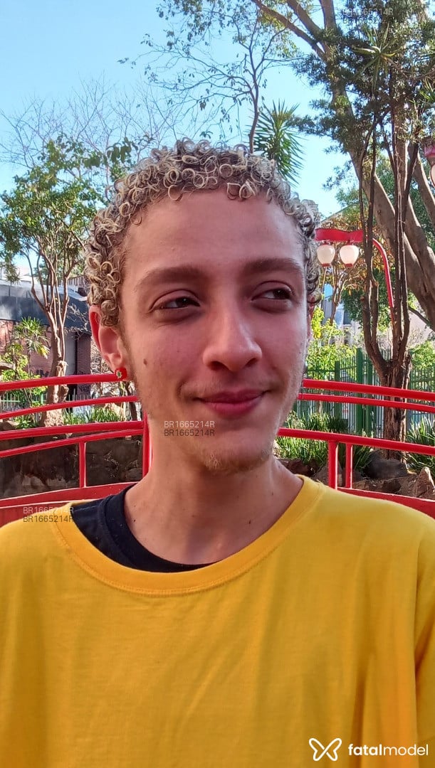 Acompanhante homem trans loira (o) de olhos verdes em São Paulo - Matheus Garcia