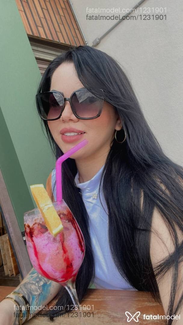Acompanhante mulher morena (o) de olhos mel - Luiza Ayme