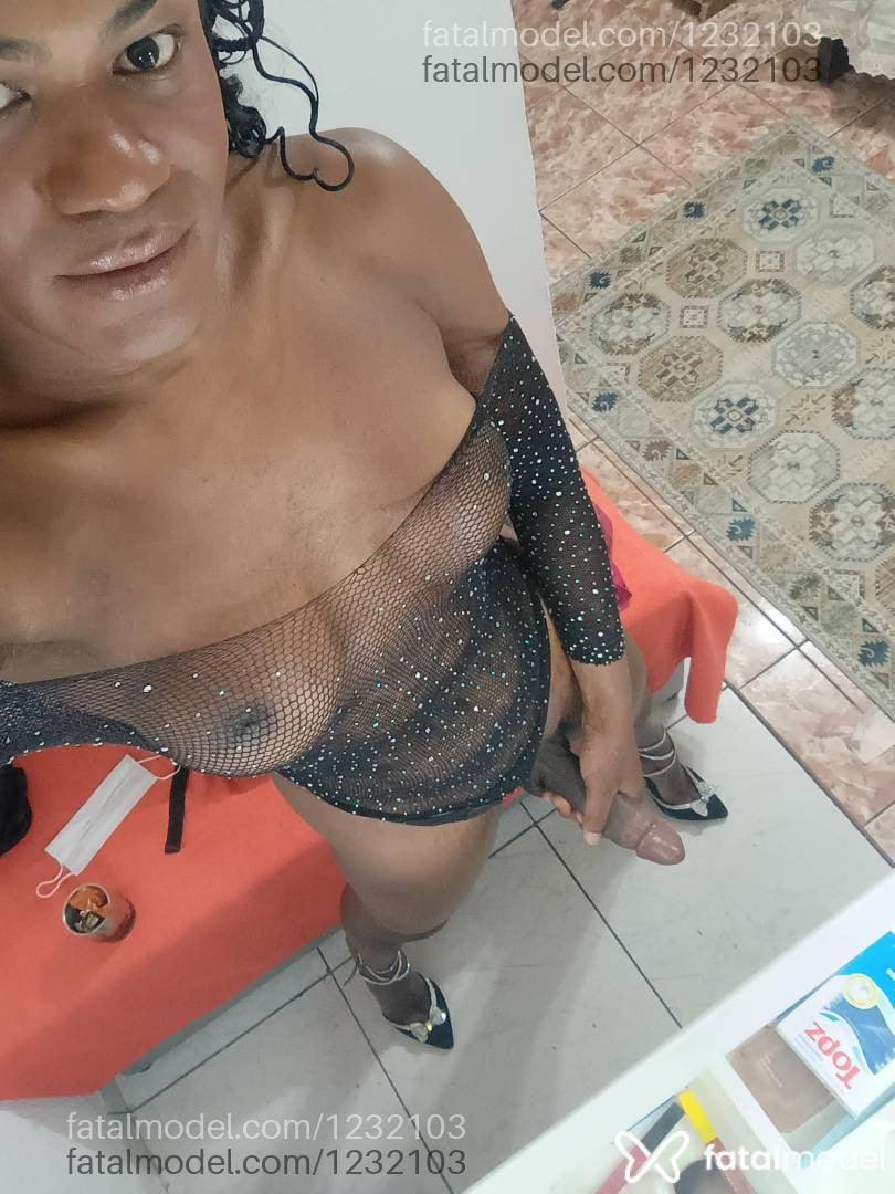 Acompanhante travesti morena (o) de olhos pretos em Cabo Frio - Africana