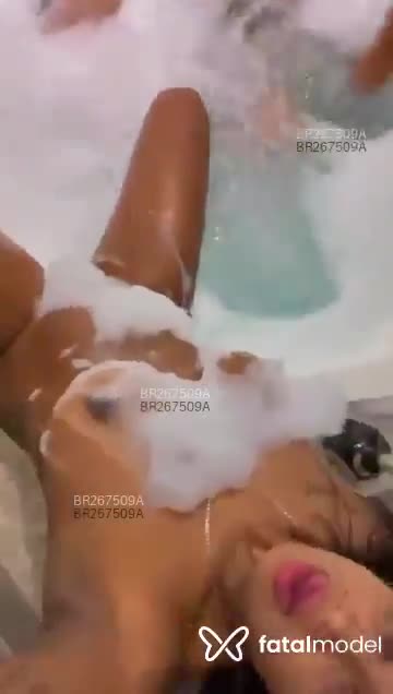 Acompanhante mulher morena (o) de olhos castanhos em Aracaju - Morena