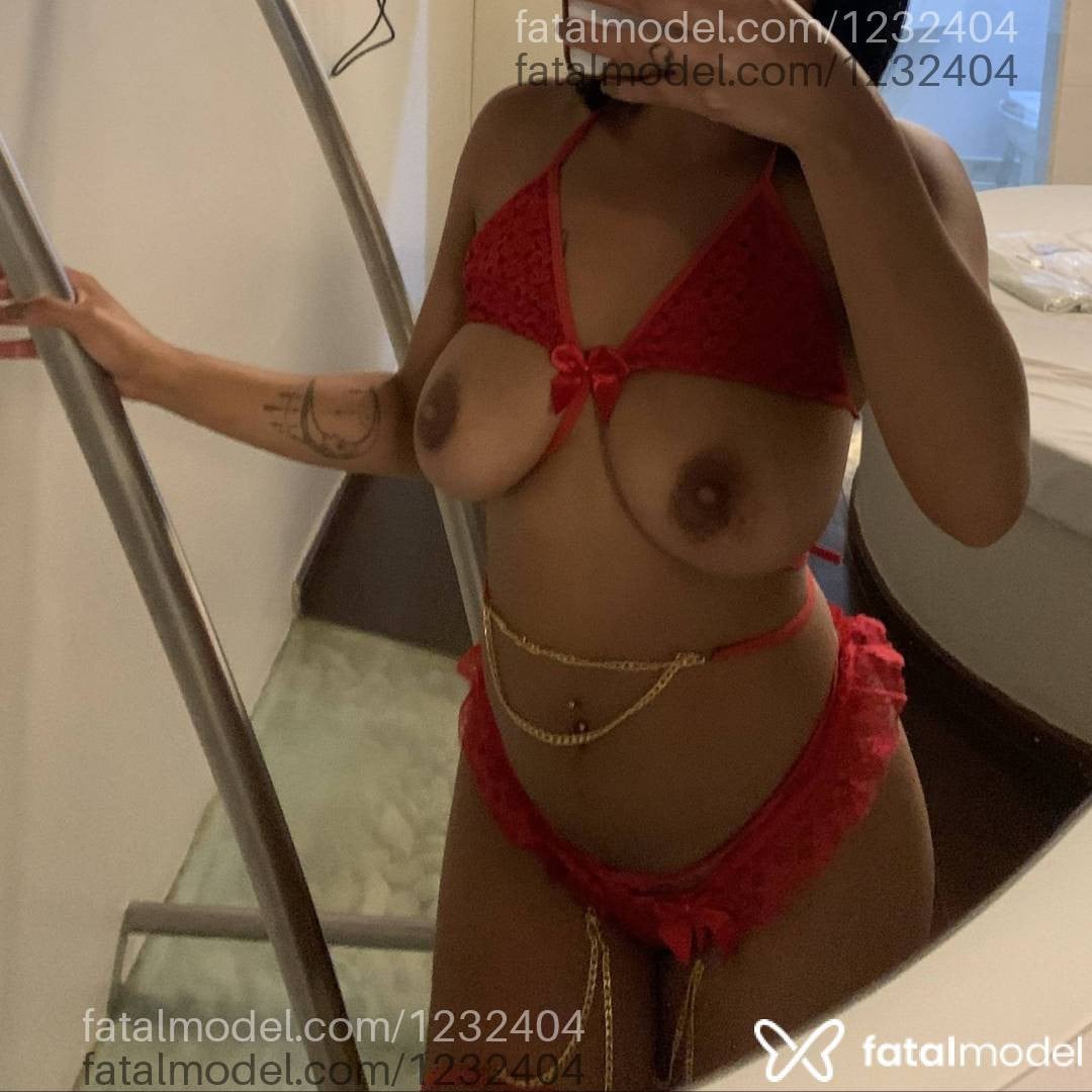 Acompanhante mulher morena (o) de olhos verdes - Gabriela Amanda