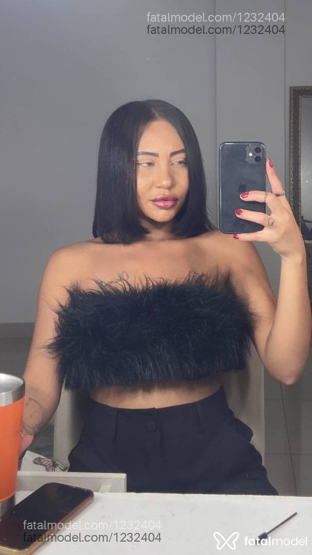 Acompanhante mulher morena (o) de olhos verdes - Gabriela Amanda