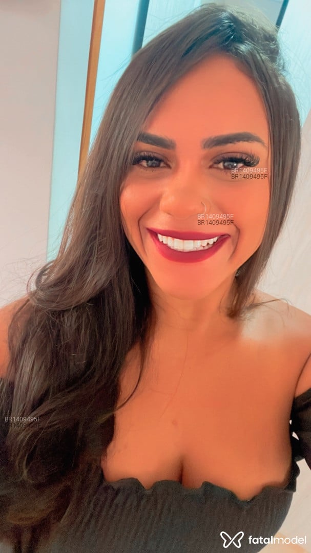 Acompanhante mulher morena (o) de olhos castanhos em Rio Verde - Isadora Ribeiro