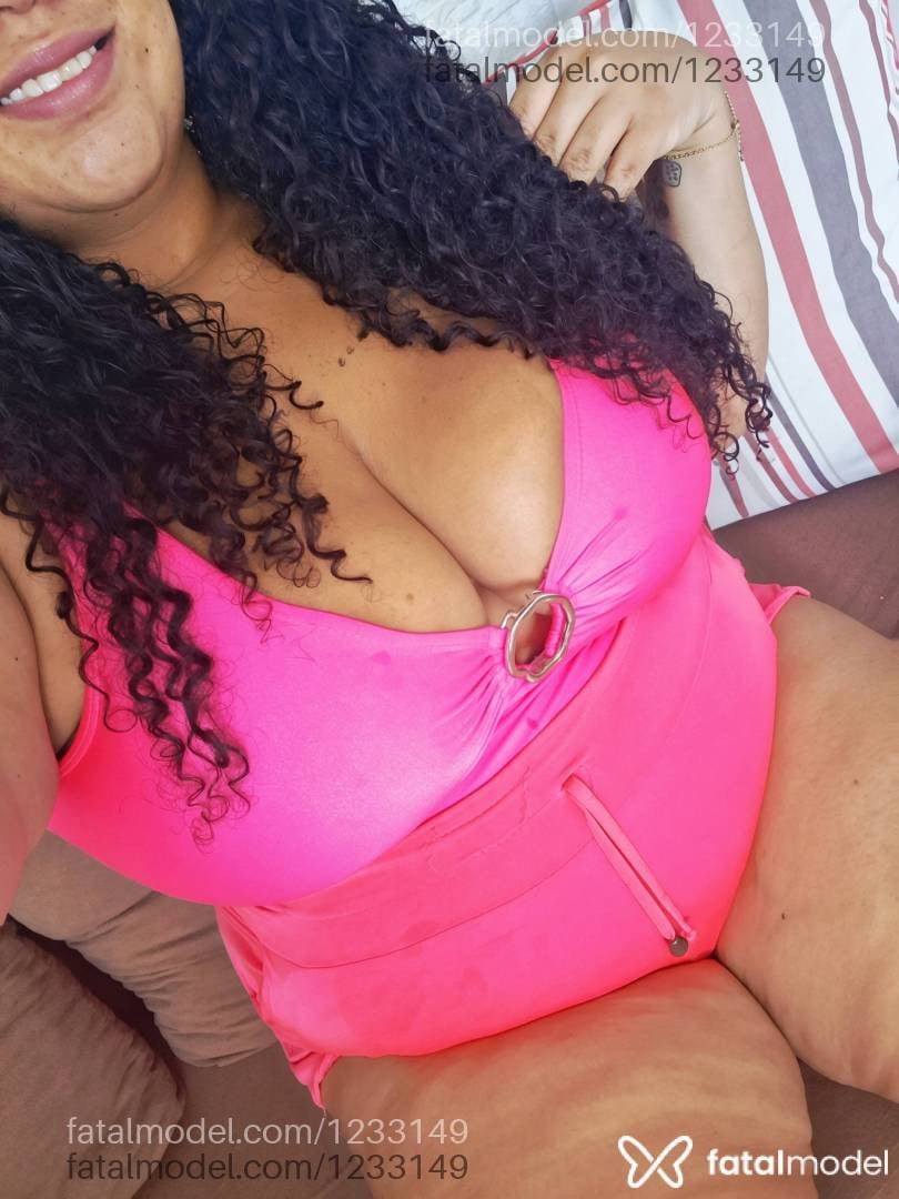 Acompanhante mulher morena (o) de olhos castanhos - Morena Sammy