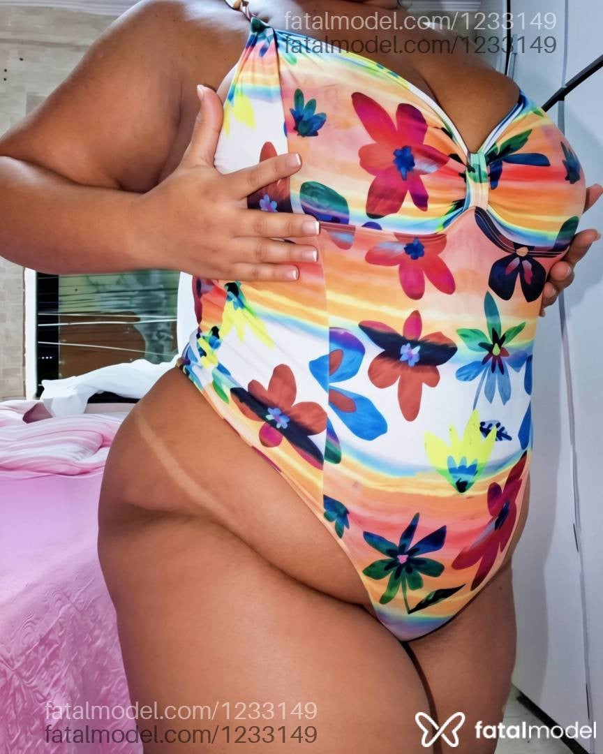 Acompanhante mulher morena (o) de olhos castanhos - Morena Sammy