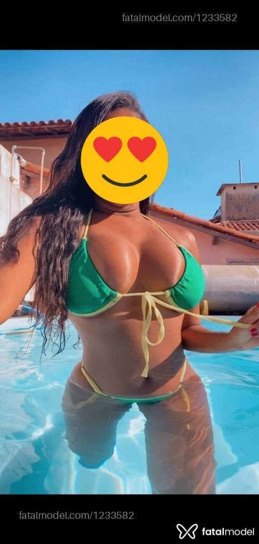 Acompanhante mulher morena (o) de olhos mel - Júlia Acompanhante mulher morena (o) de olhos mel - Júlia