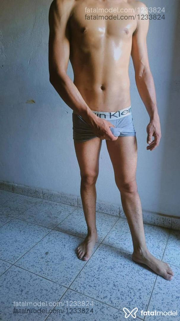 Acompanhante homem morena (o) de olhos castanhos em Pouso Alegre - Kevin