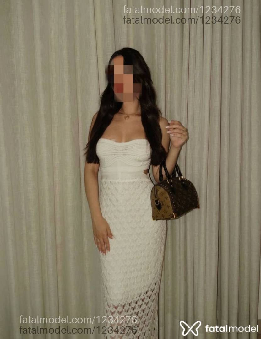 Acompanhante mulher morena (o) de olhos castanhos - Bia