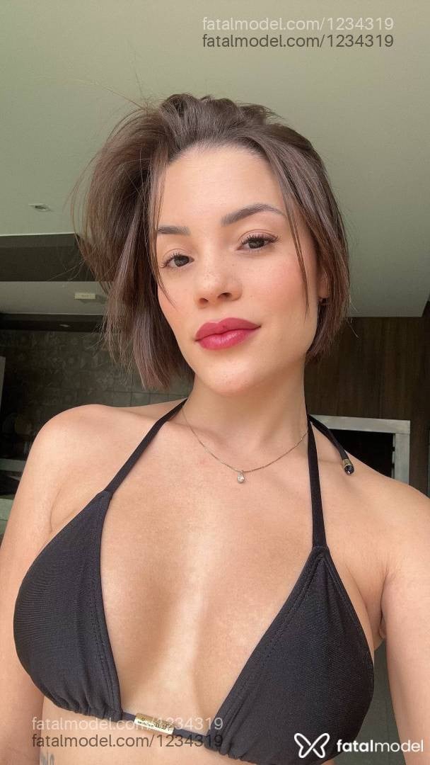 Acompanhante mulher com cabelo castanho de olhos pretos em Ribeirão Preto - Sarah Castro