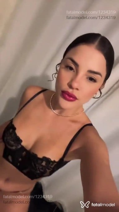 Acompanhante mulher com cabelo castanho de olhos pretos em Ribeirão Preto - Sarah Castro
