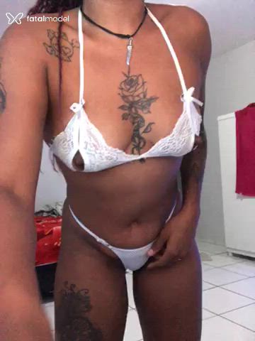 Acompanhante mulher morena (o) de olhos castanhos - Alexia dias