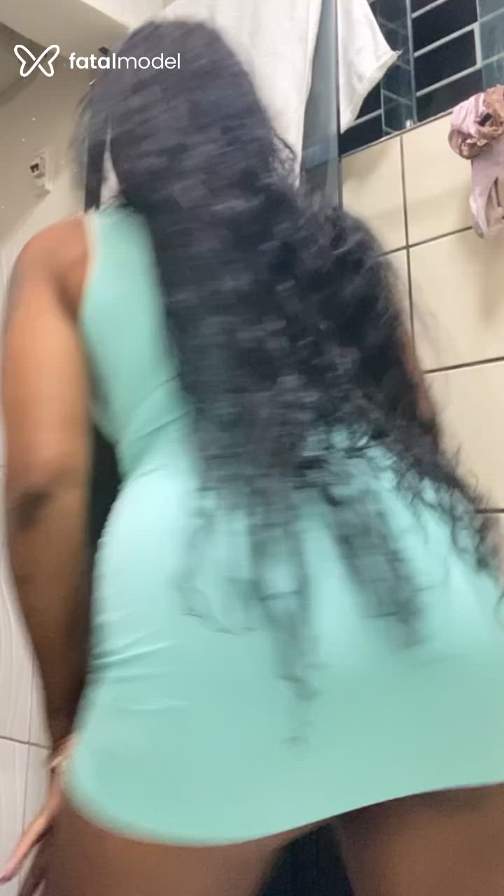 Acompanhante mulher com cabelo castanho de olhos castanhos - Bruna santos