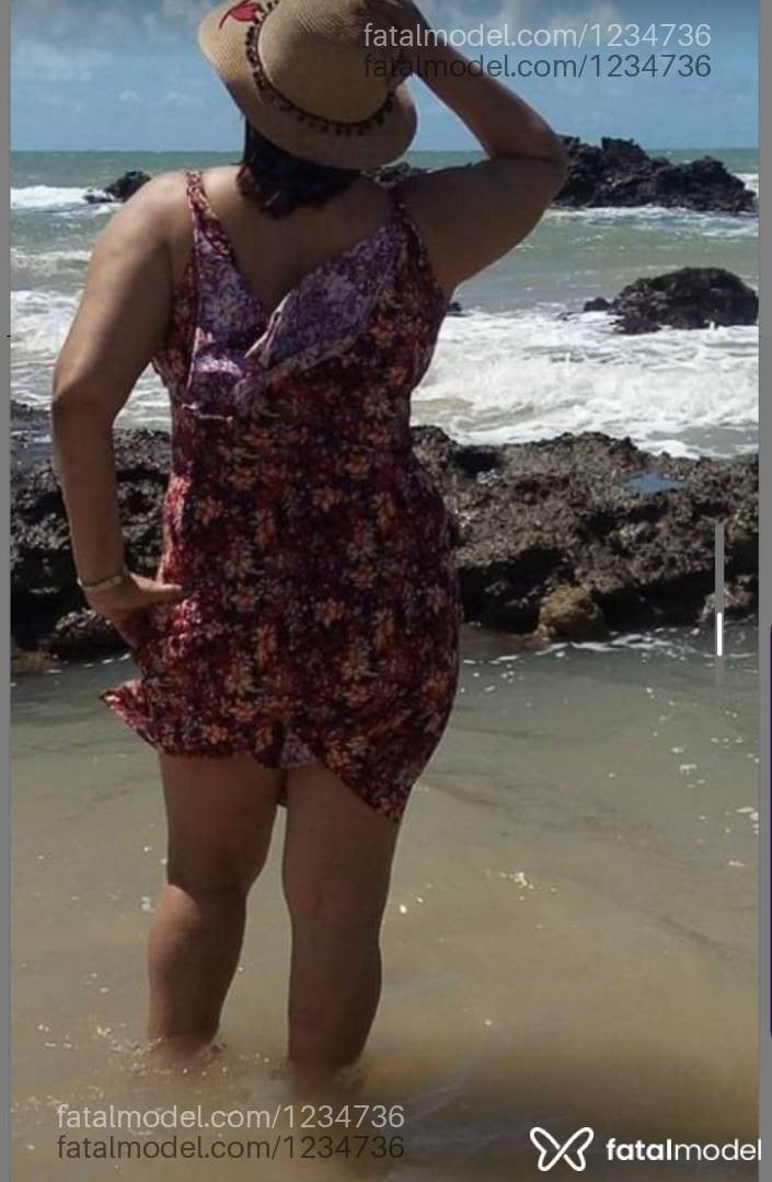 Acompanhante mulher com cabelo castanho de olhos castanhos - LAURA AGUIAR