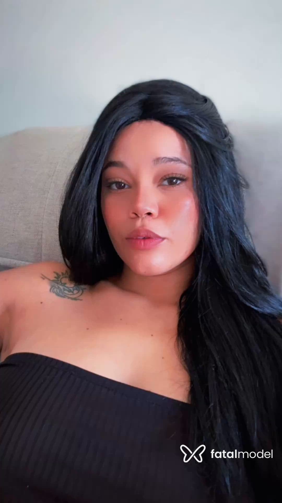 Acompanhante mulher morena (o) de olhos castanhos - Lary