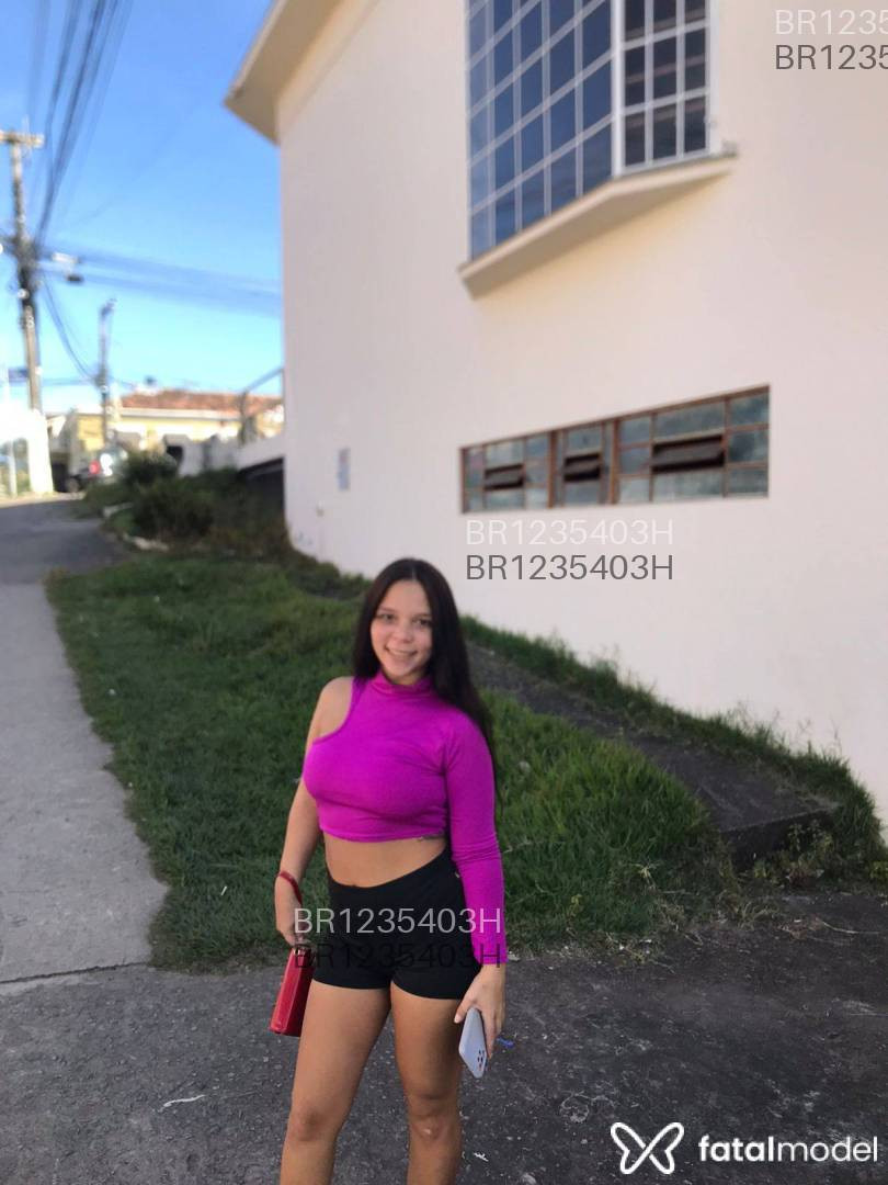 Acompanhante mulher morena (o) de olhos castanhos em Resende - Tiffany Mello