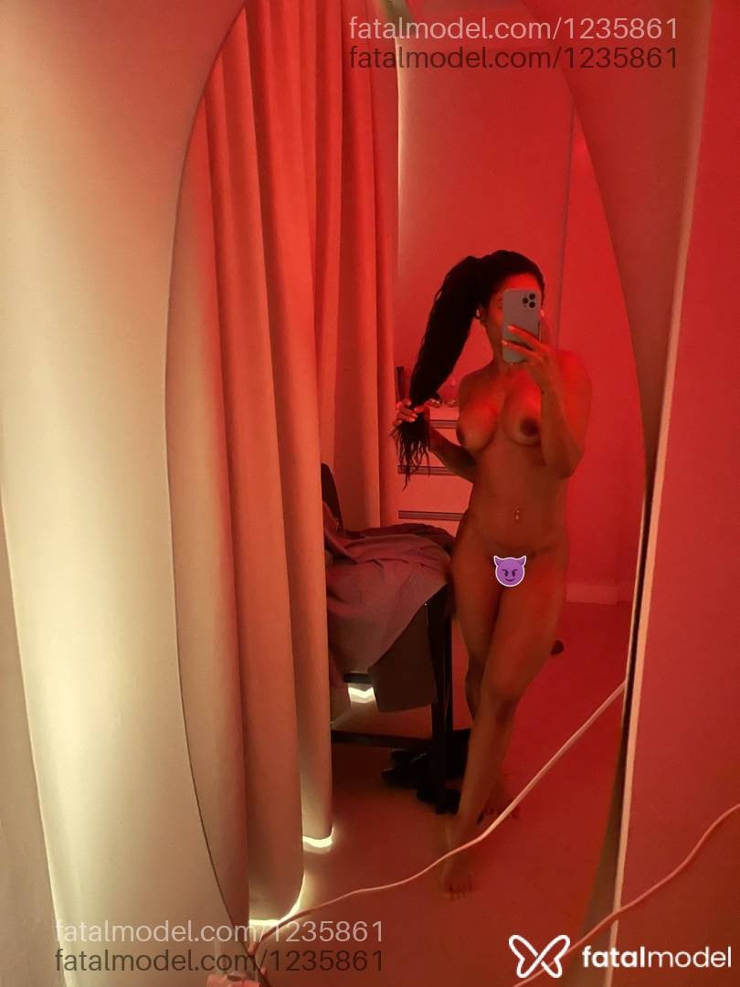 Acompanhante mulher com cabelo castanho de olhos pretos em Joinville - Patybombom
