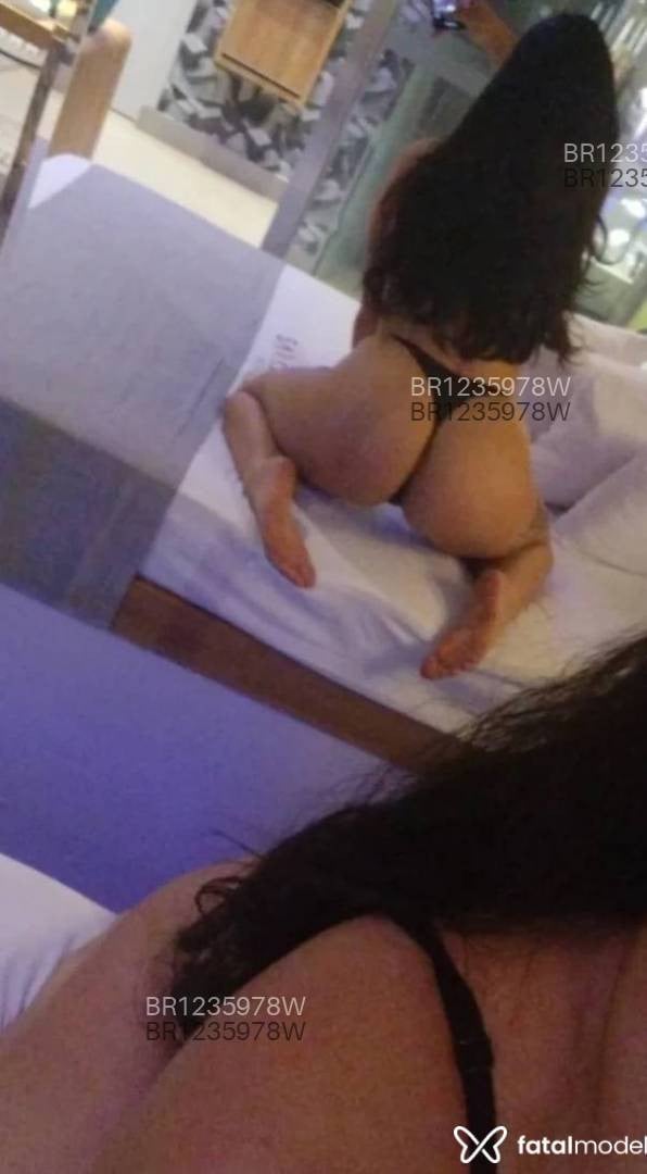 Acompanhante mulher morena (o) de olhos castanhos em Maringá - Baby chega domingo