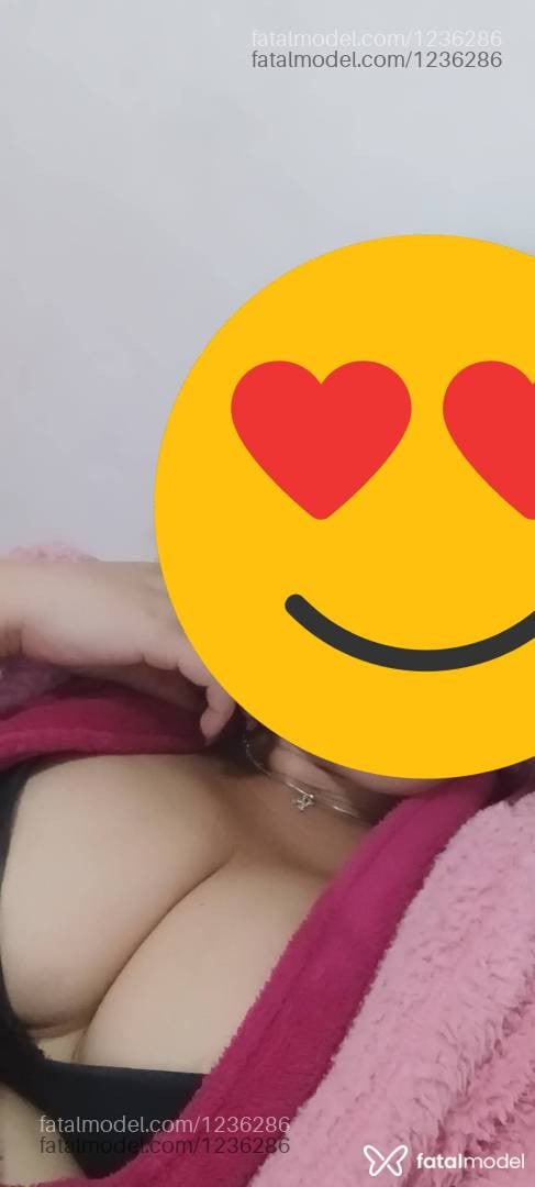 Acompanhante mulher loira (o) de olhos mel em Juiz de Fora - KIARA PARANAENSE