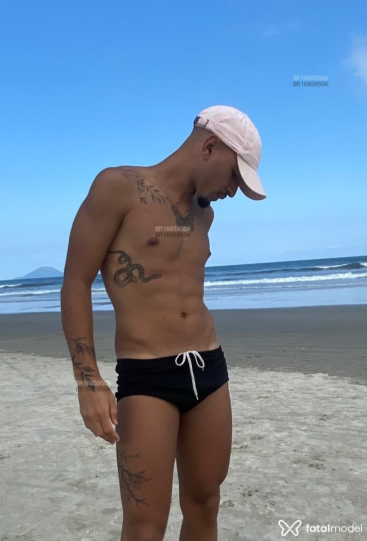 Acompanhante homem morena (o) de olhos castanhos em Santo André - Henrique Santana