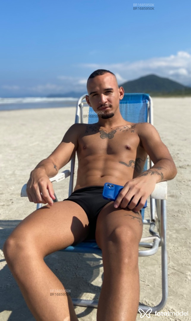 Acompanhante homem morena (o) de olhos castanhos em Santo André - Henrique Santana