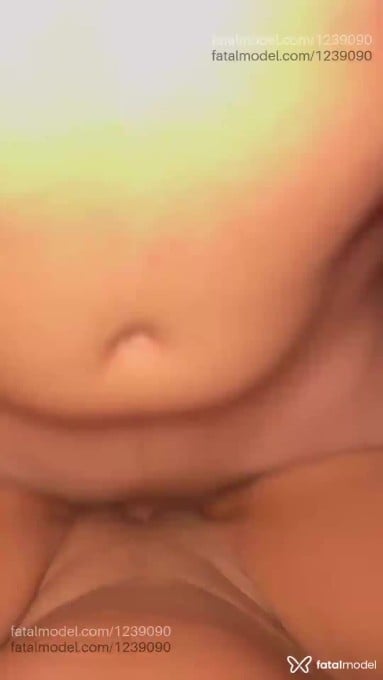 Acompanhante mulher com cabelo castanho de olhos castanhos - Maay Soares