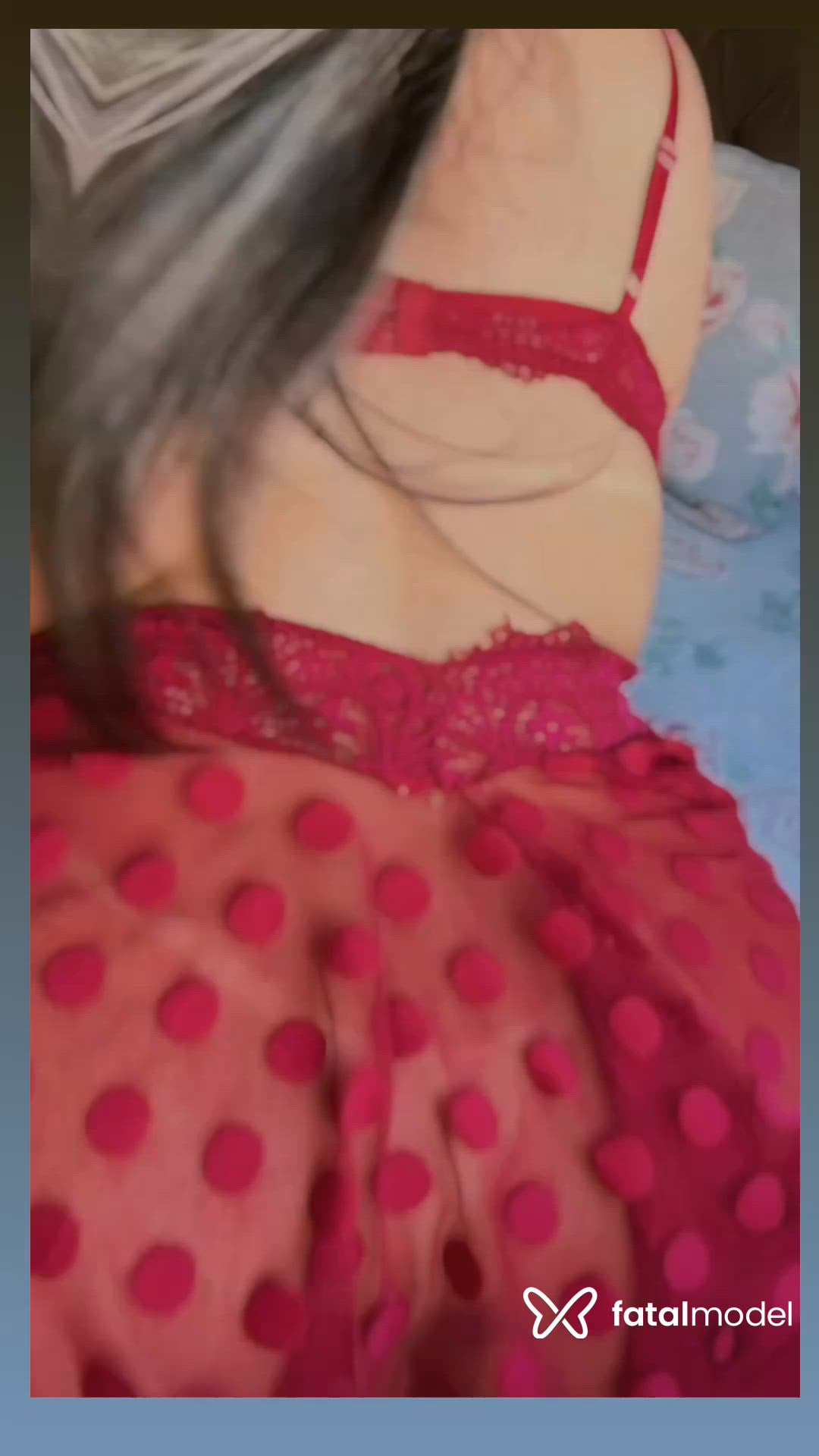 Acompanhante mulher com cabelo castanho de olhos castanhos - Camille