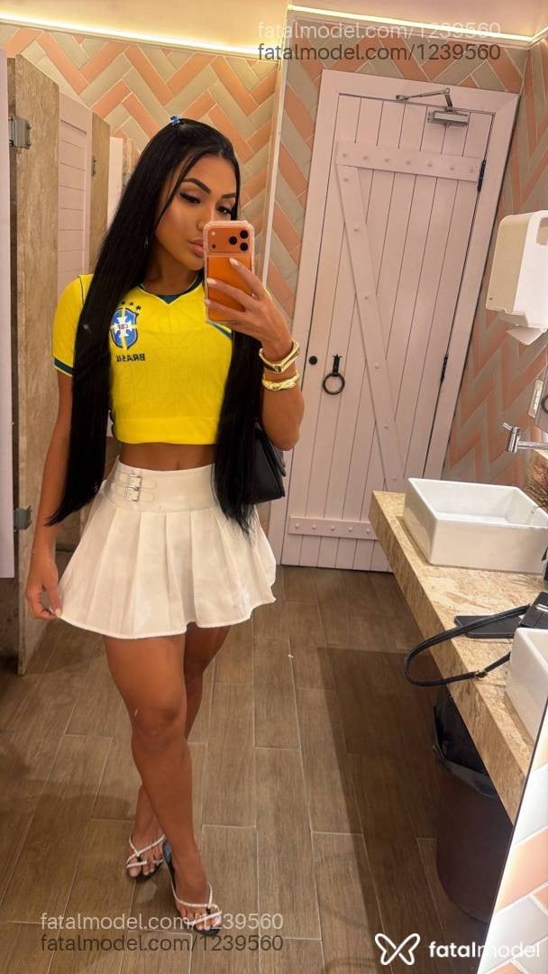 Acompanhante mulher morena (o) de olhos castanhos em João Pessoa - Angelotti Martins