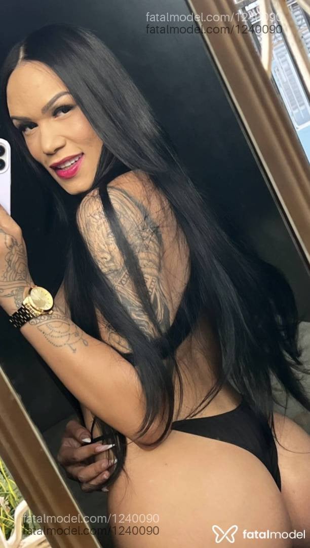 Acompanhante mulher trans morena (o) de olhos castanhos - Ingrid Brito
