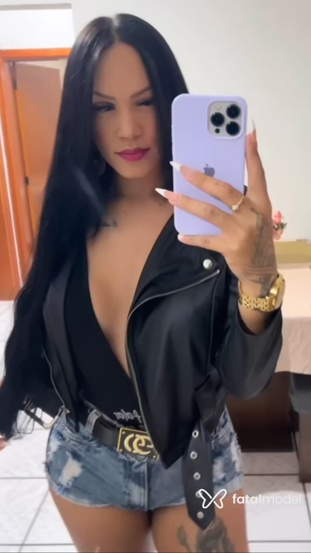 Acompanhante mulher trans morena (o) de olhos castanhos - Ingrid Brito