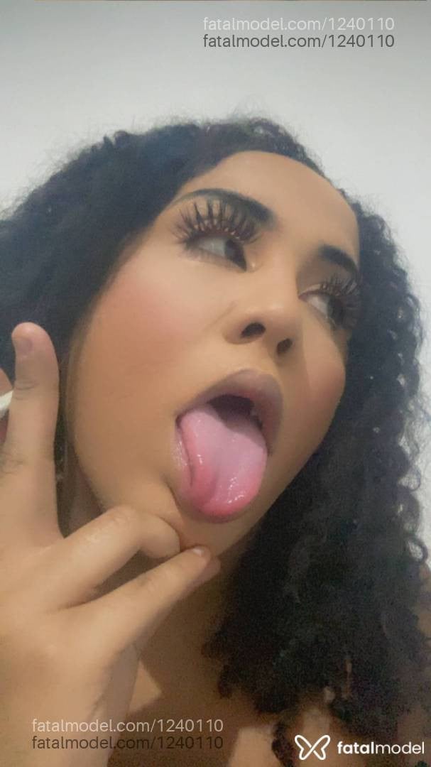 Acompanhante mulher trans morena (o) de olhos castanhos em São Paulo - Emmy