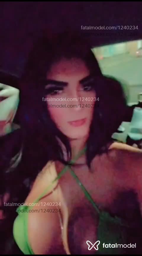 Acompanhante mulher trans morena (o) de olhos castanhos em Contagem - FadaSafada