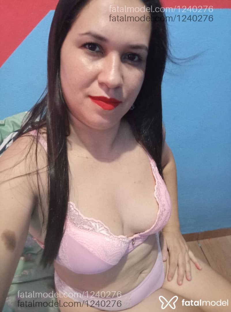 Acompanhante mulher com cabelo castanho de olhos castanhos em Virtual - Ana Maria