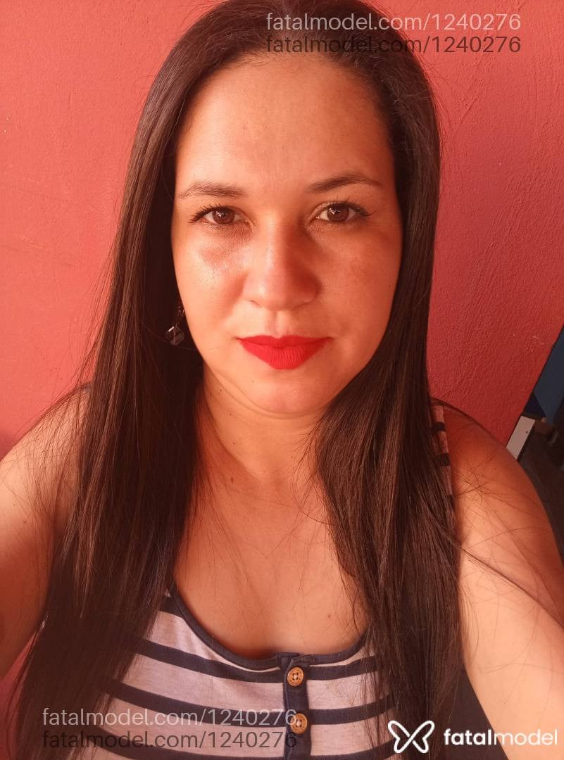 Acompanhante mulher com cabelo castanho de olhos castanhos em Virtual - Ana Maria