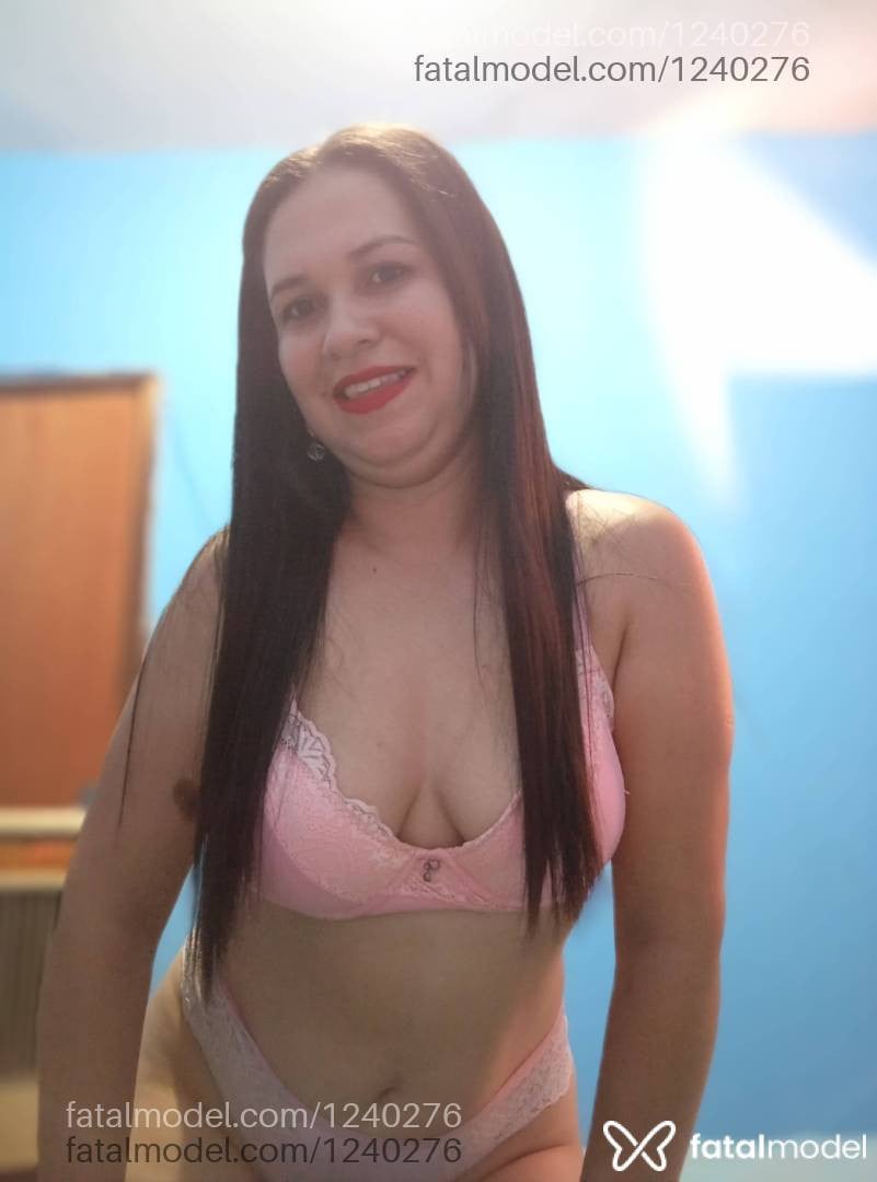 Acompanhante mulher com cabelo castanho de olhos castanhos em Virtual - Ana Maria
