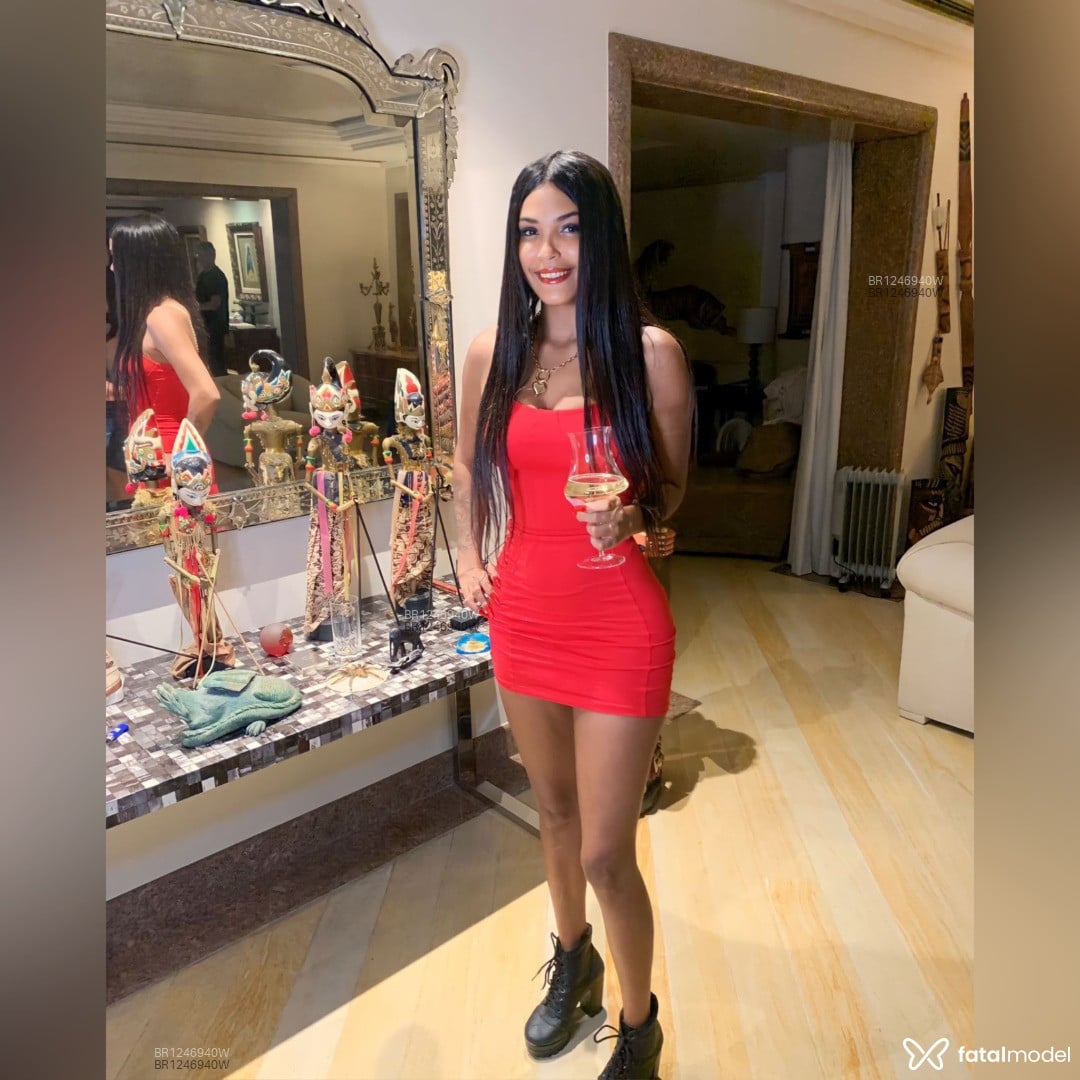 Acompanhante mulher morena (o) de olhos castanhos em Resende - Pérola Santos