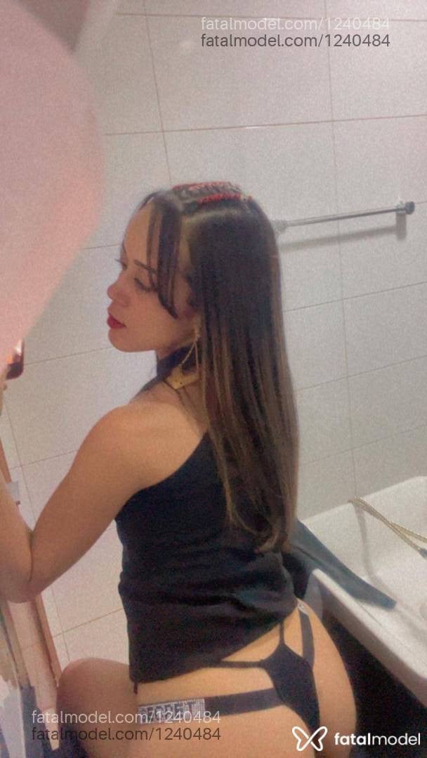 Acompanhante mulher morena (o) de olhos castanhos em Tapurah - Ellena