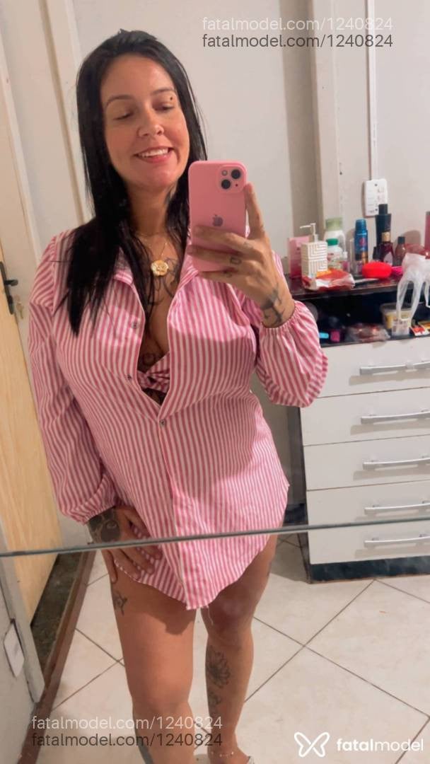 Acompanhante mulher com cabelo castanho de olhos castanhos em Vila Velha - Rebeca