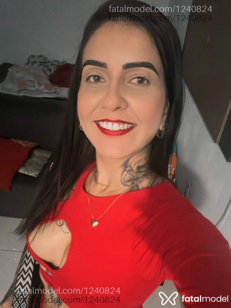 Acompanhante mulher com cabelo castanho de olhos castanhos em Vila Velha - Rebeca