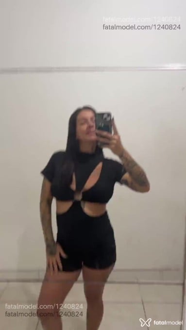 Acompanhante mulher com cabelo castanho de olhos castanhos em Vila Velha - Rebeca